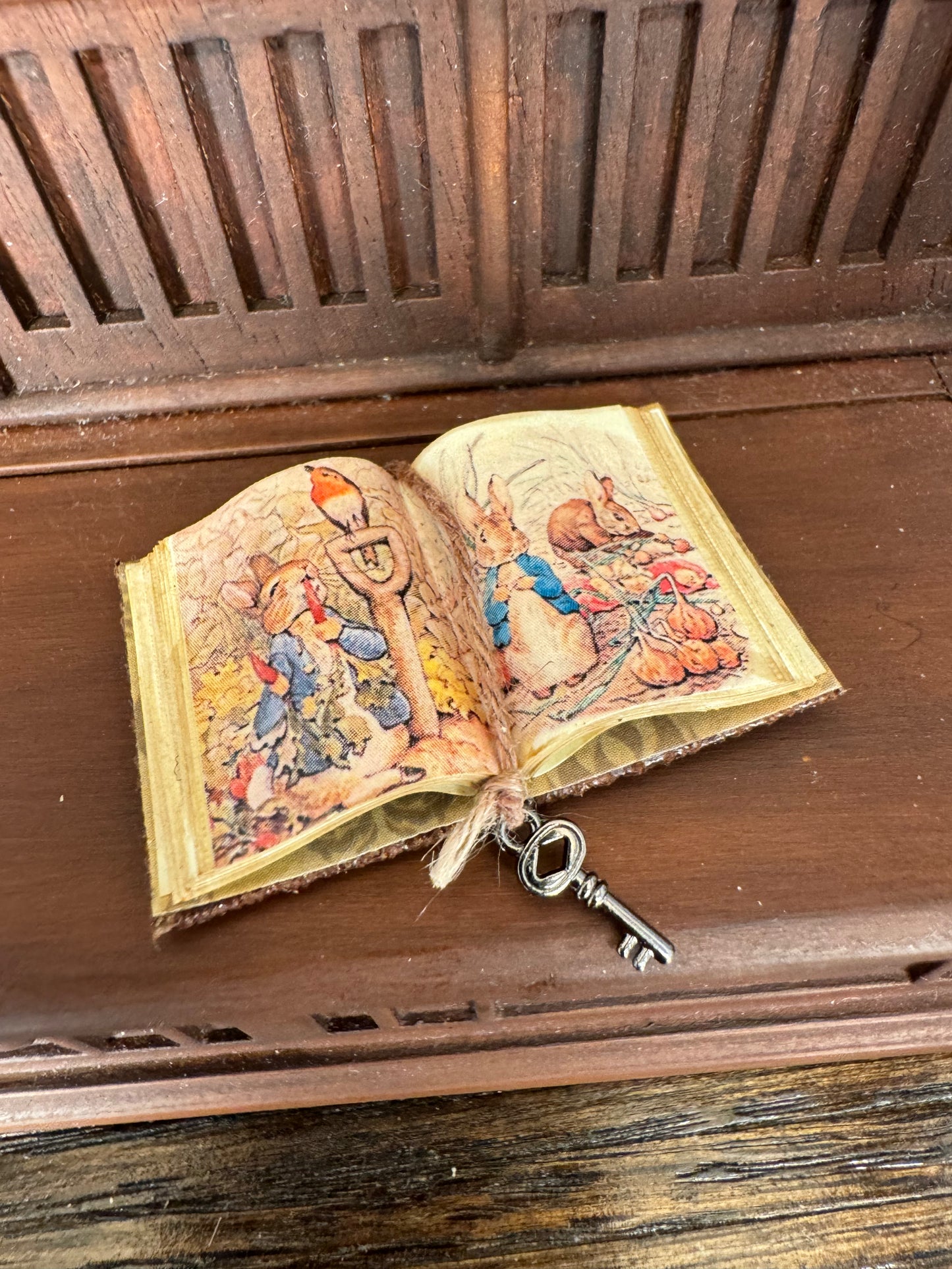 Peter Rabbit Open Book - 1:12 Scale
