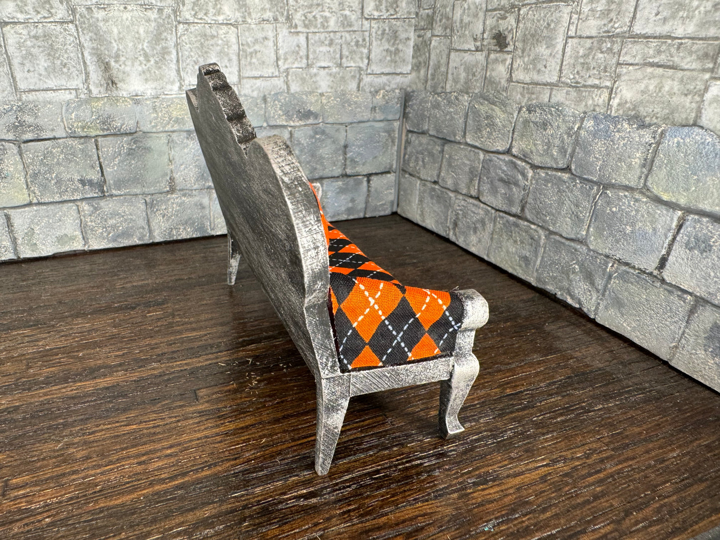 Orange and Black Argyle w Silver Distressed Circle Back Couch - 1:12 Scale