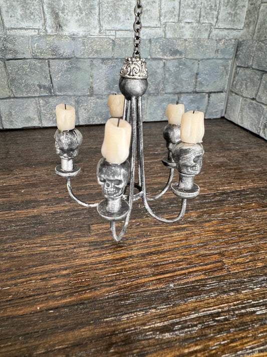 Five Dripping Candle Skull Silver Tarnished Hanging Chandelier - 1:12 Scale