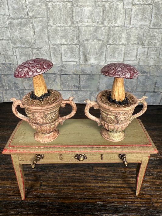 Deep Red Potted Mushroom - 1:12 Scale