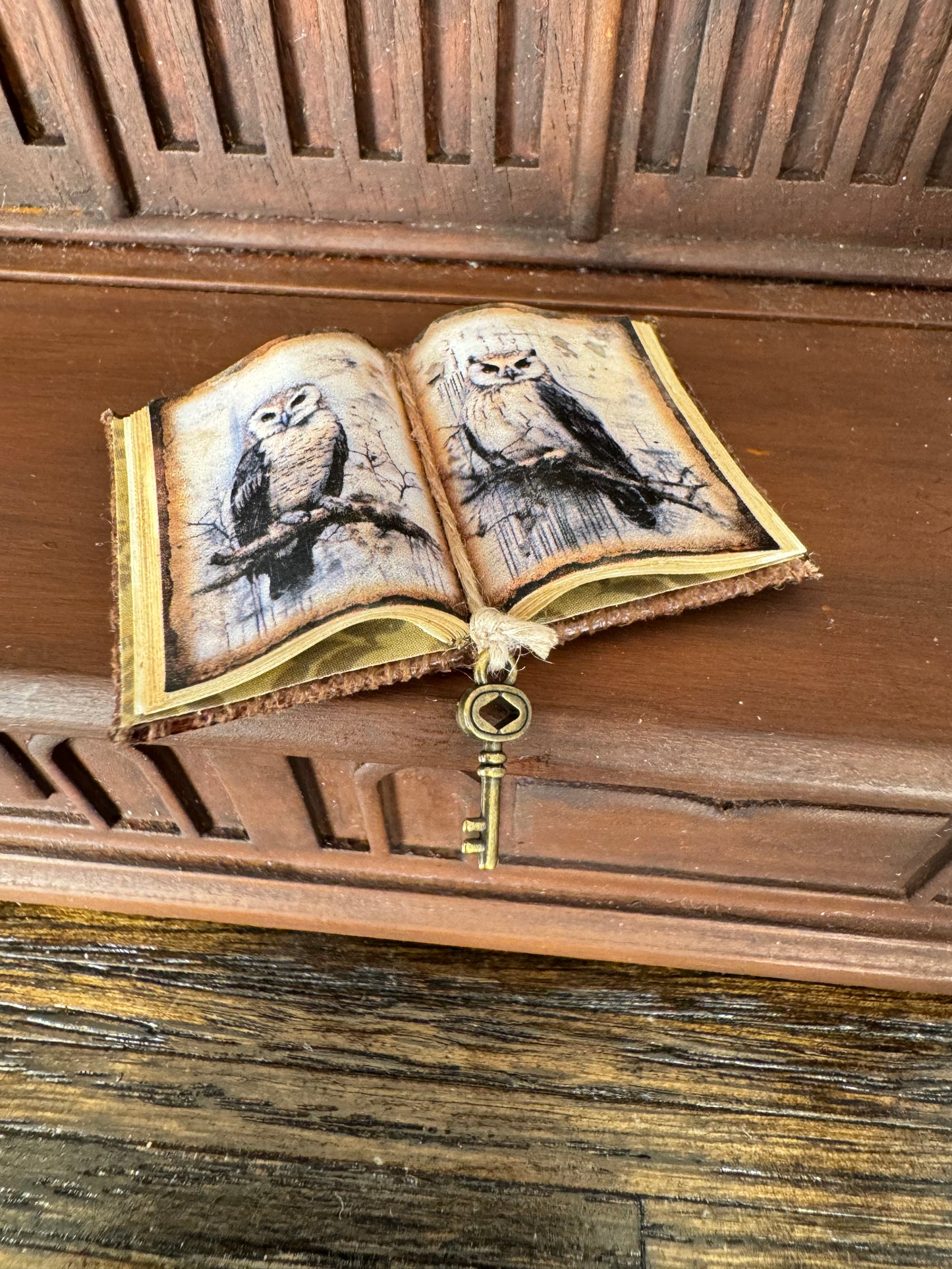 Owls on Branches Open Book - 1:12 Scales
