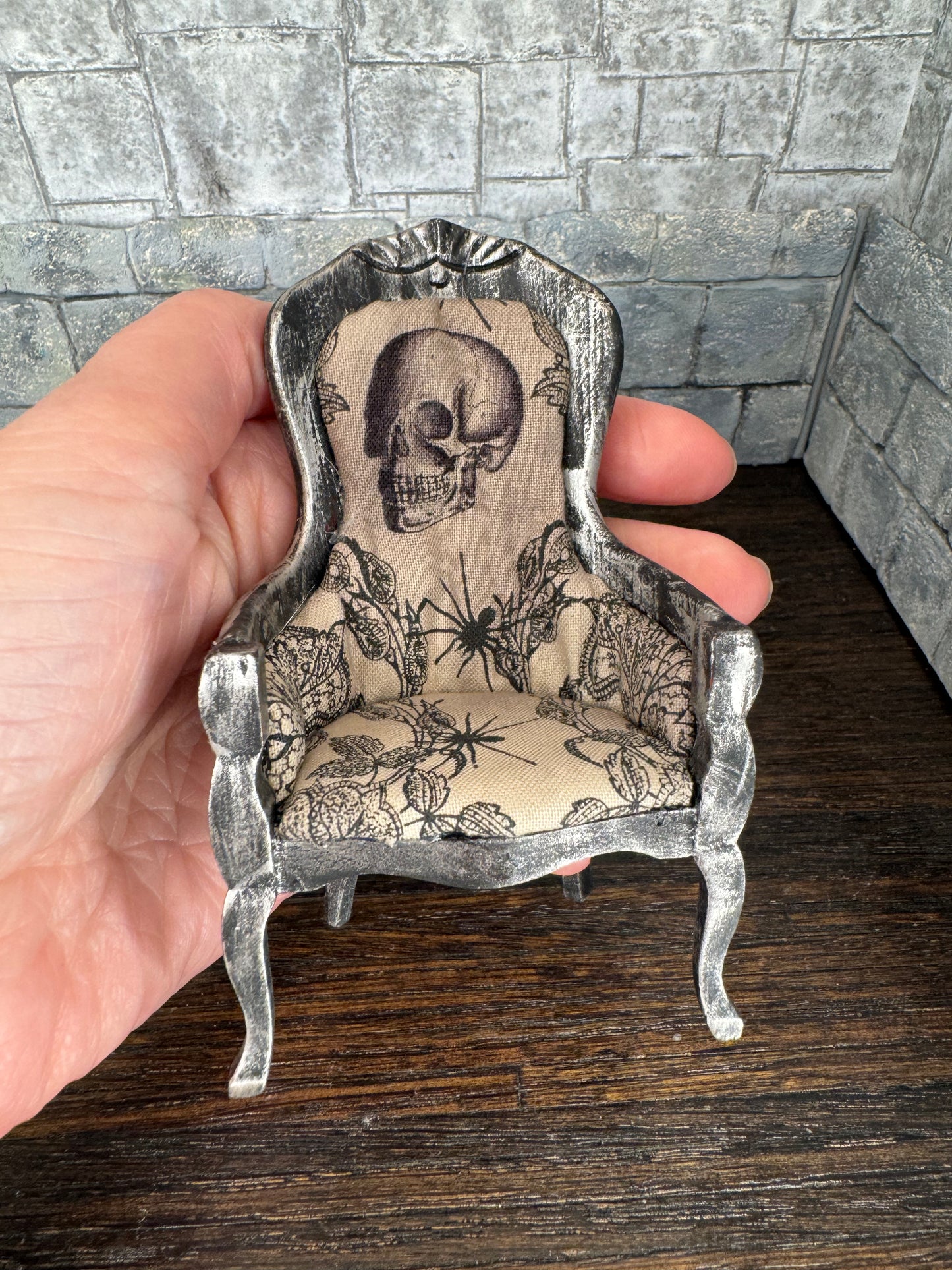 Gothic Spooky Skull and Spider Gentleman’s Chair - Dollhouse Miniature 1:12 Scale